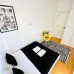 The Sarmento House - No 2D - Historical Two-Bedroom Apartment